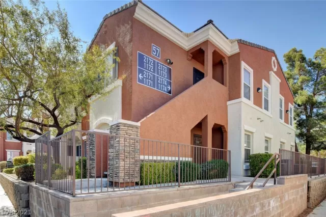 MLS: 2282787 Condo For Sale