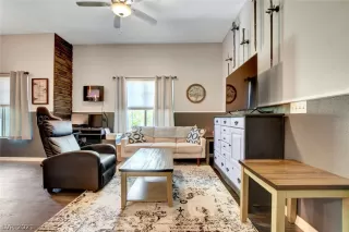 Photo #6: 2282787 Listing 