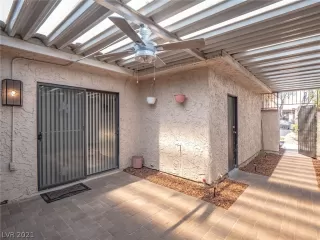 Photo #1: 2282807 Listing