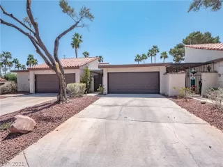 Photo #3: 2282807 Listing