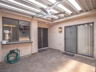 Photo #6: 2282807 Listing