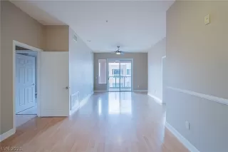 Photo #2: 2282830 Listing