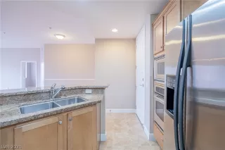 Photo #4: 2282830 Listing