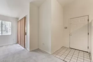 Photo #3: 2282834 Listing