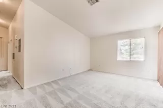 Photo #4: 2282834 Listing