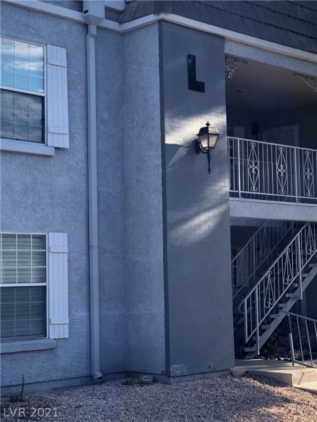 MLS: 2282846 Condo For Sale