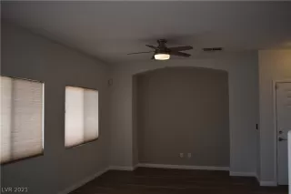 Photo #3: 2282965 Listing