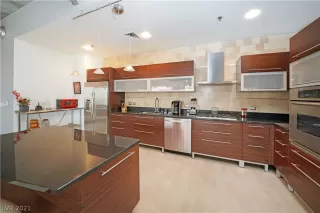 Photo #3: 2282972 Listing 