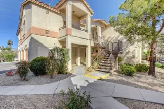 Photo #3: 2282973 Listing