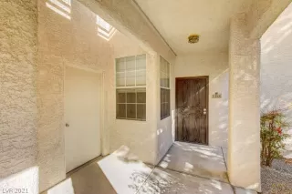 Photo #4: 2282973 Listing