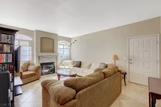 Photo #6: 2282973 Listing