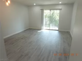 Photo #5: 2283020 Listing 