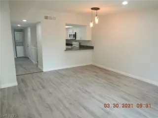 Photo #6: 2283020 Listing 