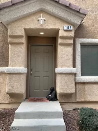 Photo #1: 2283042 Listing