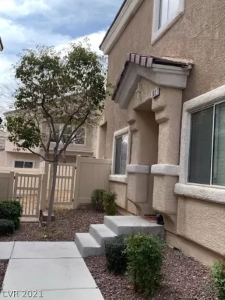 Photo #2: 2283042 Listing