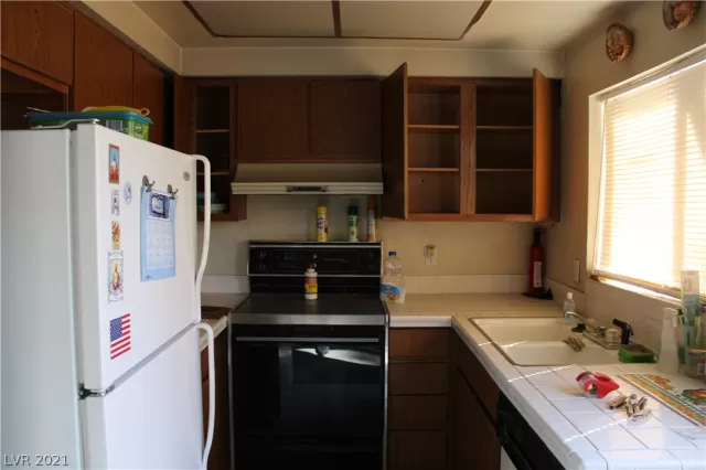 MLS: 2283055 Condo For Sale