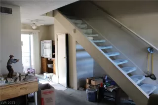 Photo #2: 2283055 Listing 