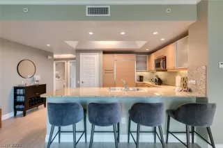 Photo #4: 2283080 Listing 