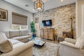 Photo #6: 2283118 Listing 