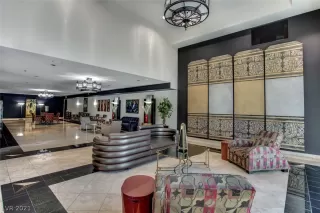 Photo #5: 2283134 Listing