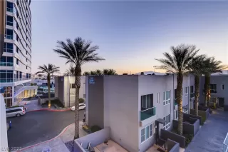 Photo #4: 2283149 Listing 