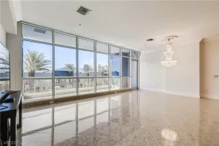 Photo #5: 2283149 Listing 