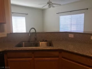 Photo #4: 2283174 Listing 