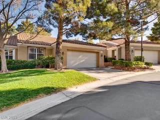 Photo #1: 2283223 Listing 