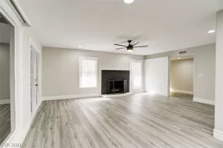 Photo #5: 2283233 Listing 