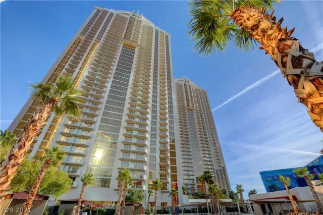 MLS: 2283241 Condo For Sale