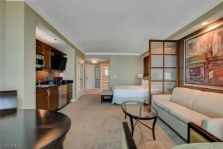 Photo #5: 2283241 Listing 