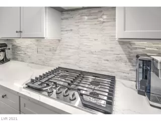 Photo #3: 2283268 Listing