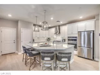 Photo #4: 2283268 Listing