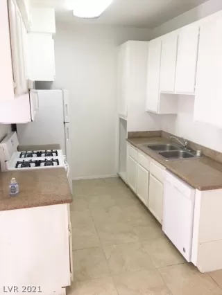 Photo #6: 2283271 Listing