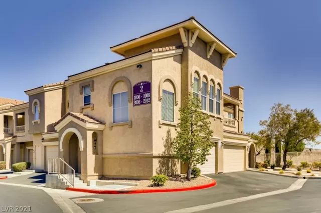 MLS: 2283289 Condo For Sale