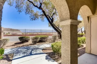 Photo #4: 2283289 Listing