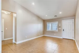 Photo #1: 2283292 Listing