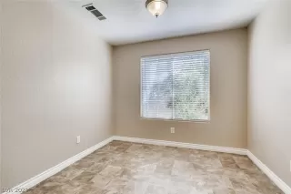 Photo #6: 2283310 Listing