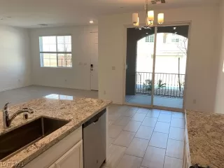 Photo #3: 2283339 Listing 