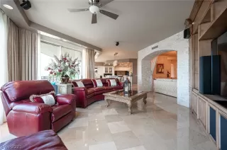 Photo #6: 2283377 Listing