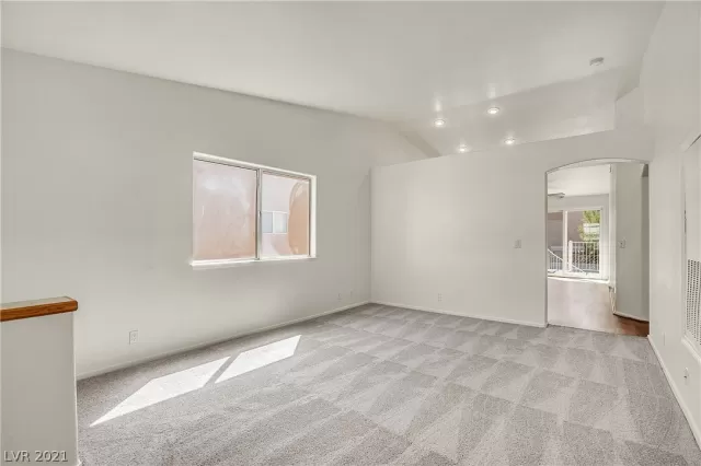 MLS: 2283381 Condo For Sale