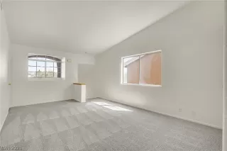 Photo #2: 2283381 Listing 