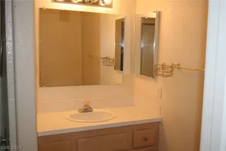 Photo #4: 2283390 Listing 