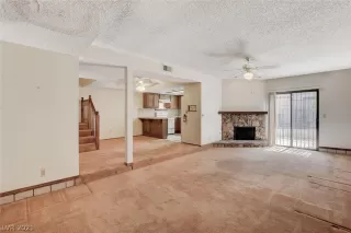 Photo #3: 2283393 Listing