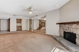 Photo #6: 2283393 Listing