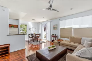 Photo #1: 2283401 Listing