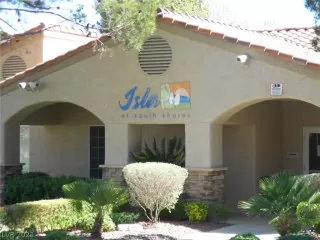 Photo #3: 2283402 Listing