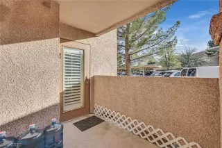 Photo #6: 2283404 Listing