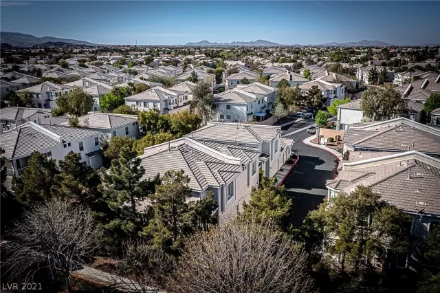 MLS: 2283410 Condo For Sale