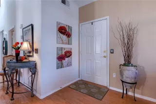 Photo #2: 2283428 Listing